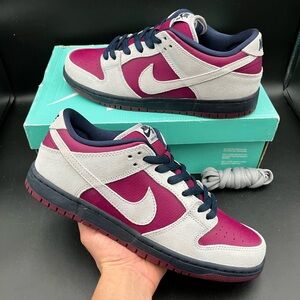 Size 9.5 - Nike SB Dunk Low Atmosphere Grey True Berry